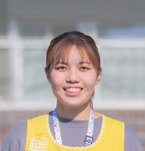 園見学の際に職場の雰囲気が明るく、先生たちの生き生きとしている姿がとても印象的でした。また、木のぬくもりを感じられるあたたかな保育室の雰囲気や子どもたちがのびのびと遊ぶ様子に惹かれました。