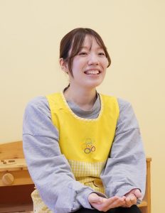 「第二のわが家」チアで培った情熱と笑顔！子田真央先生が語る、子どもと共に成長する保育のカタチ