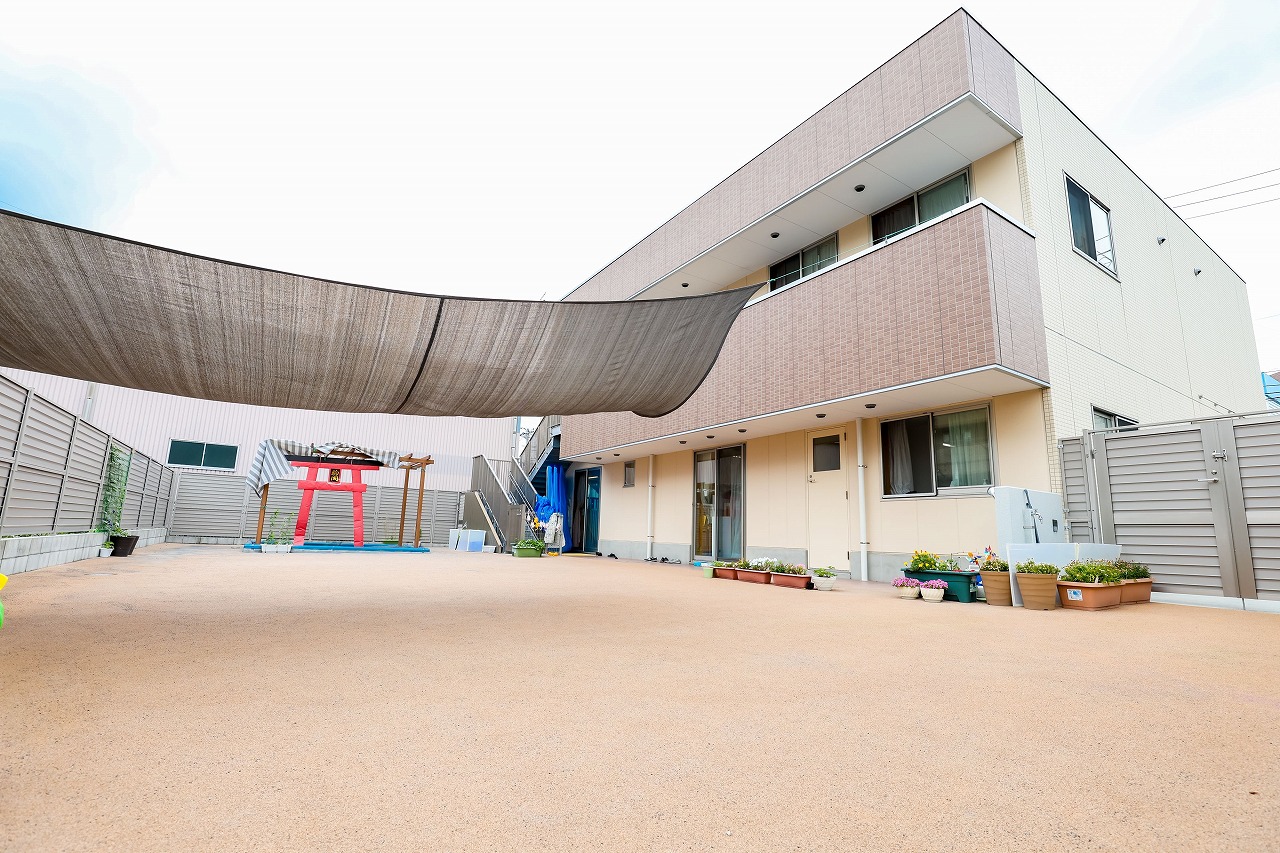 にじいろ保育園駒岡 | ライクキッズ｜ 認可保育園・学童クラブ・児童館