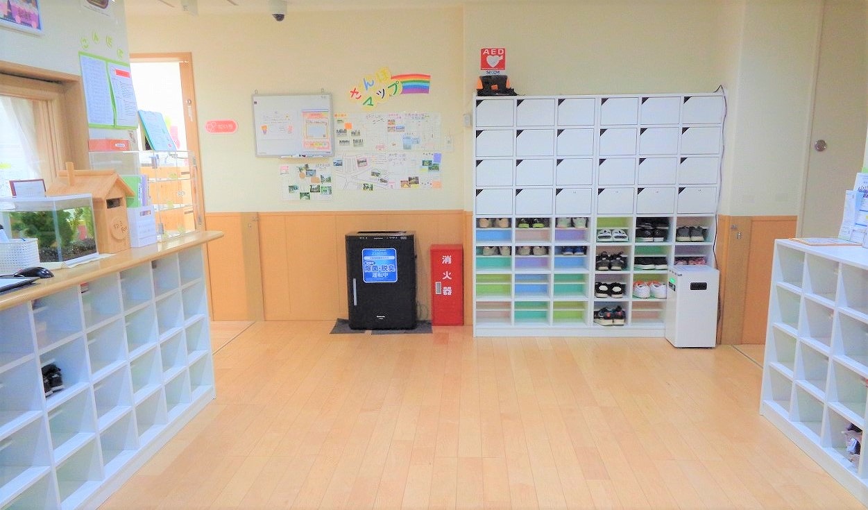 保育園試験 スイスイわかる保育士採用 専門試験問題集 2025年度版 [公務員・保育士